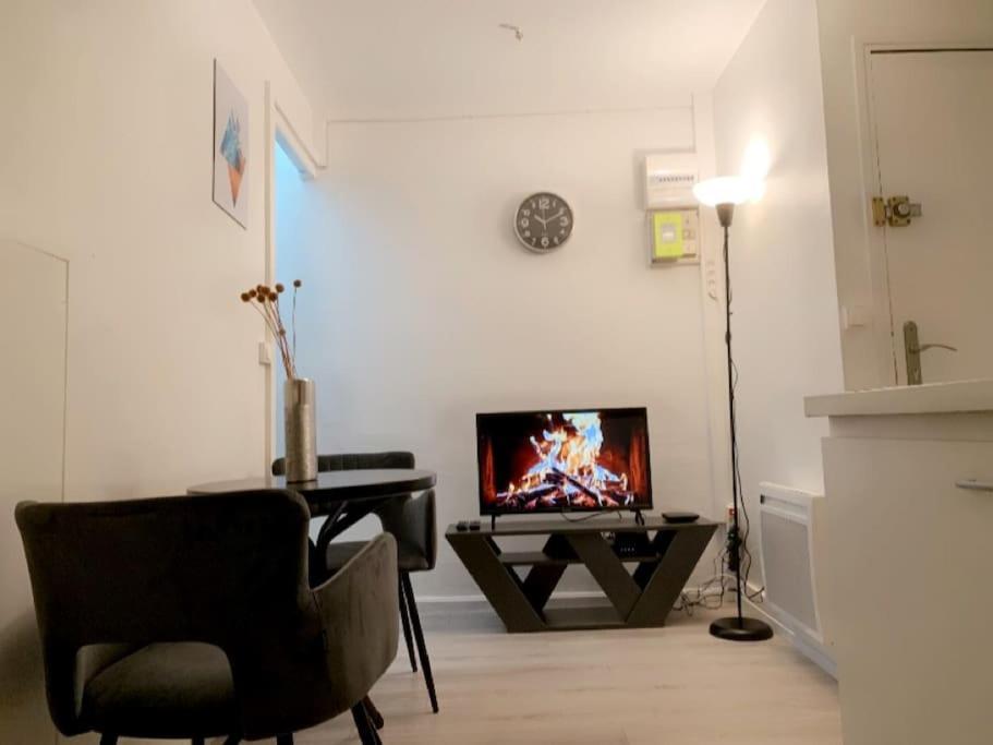 Coquet Appartement 2 Pieces الفورْديل المظهر الخارجي الصورة